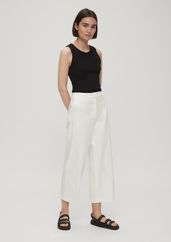 s.Oliver Boot cut Pleated Pants in White