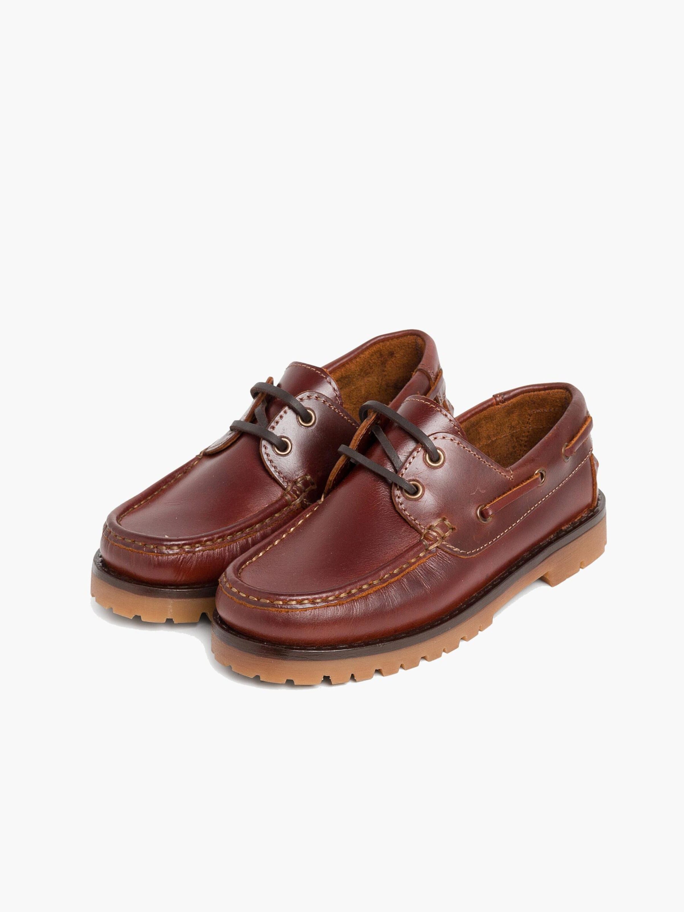 Pisamonas Lage schoen in Bruin