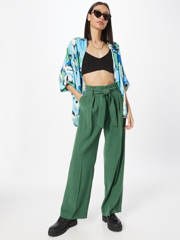 Wide Leg Pantalon à plis ESPRIT en vert