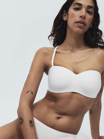 Invisible Soutien-gorge Marks & Spencer en blanc