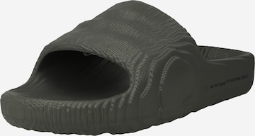 ADIDAS ORIGINALS Μιούλ 'Adilette 22' σε γκρι: μπροστά