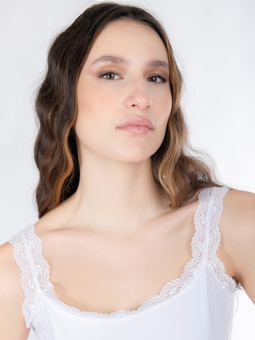 Top di Influencer in bianco