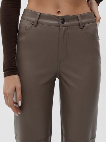 regular Pantaloni di Pull&Bear in beige