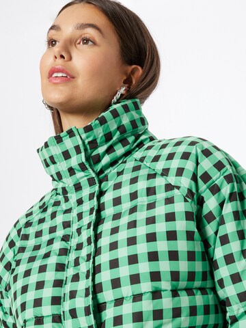 ICHI Демисезонная куртка 'FRIGG' в Зеленый