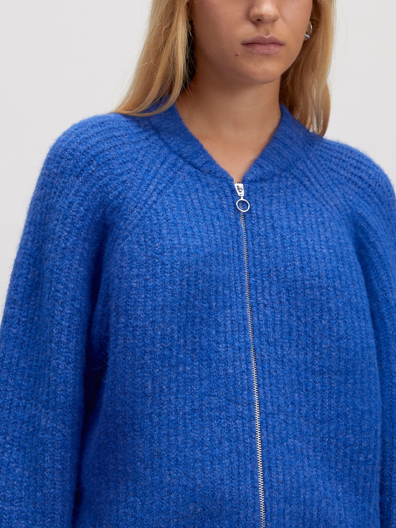 EDITED Produkte Strickjacke 'Rani' blau
