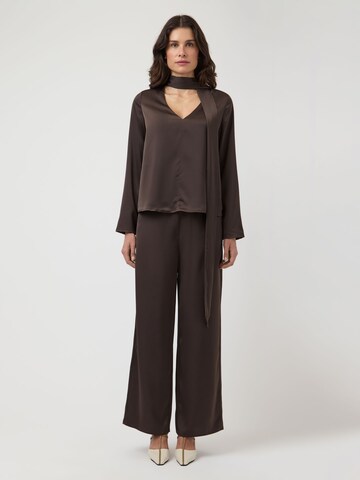 YAS - Pierna ancha Pantalón 'YASPella' en marrón