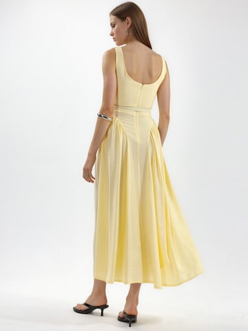 Robe Busem en jaune