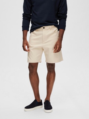 SELECTED HOMME Regular Shorts 'CARLTON' in Beige: predná strana