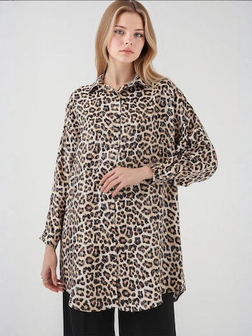 Chemisier Bigdart en beige : devant