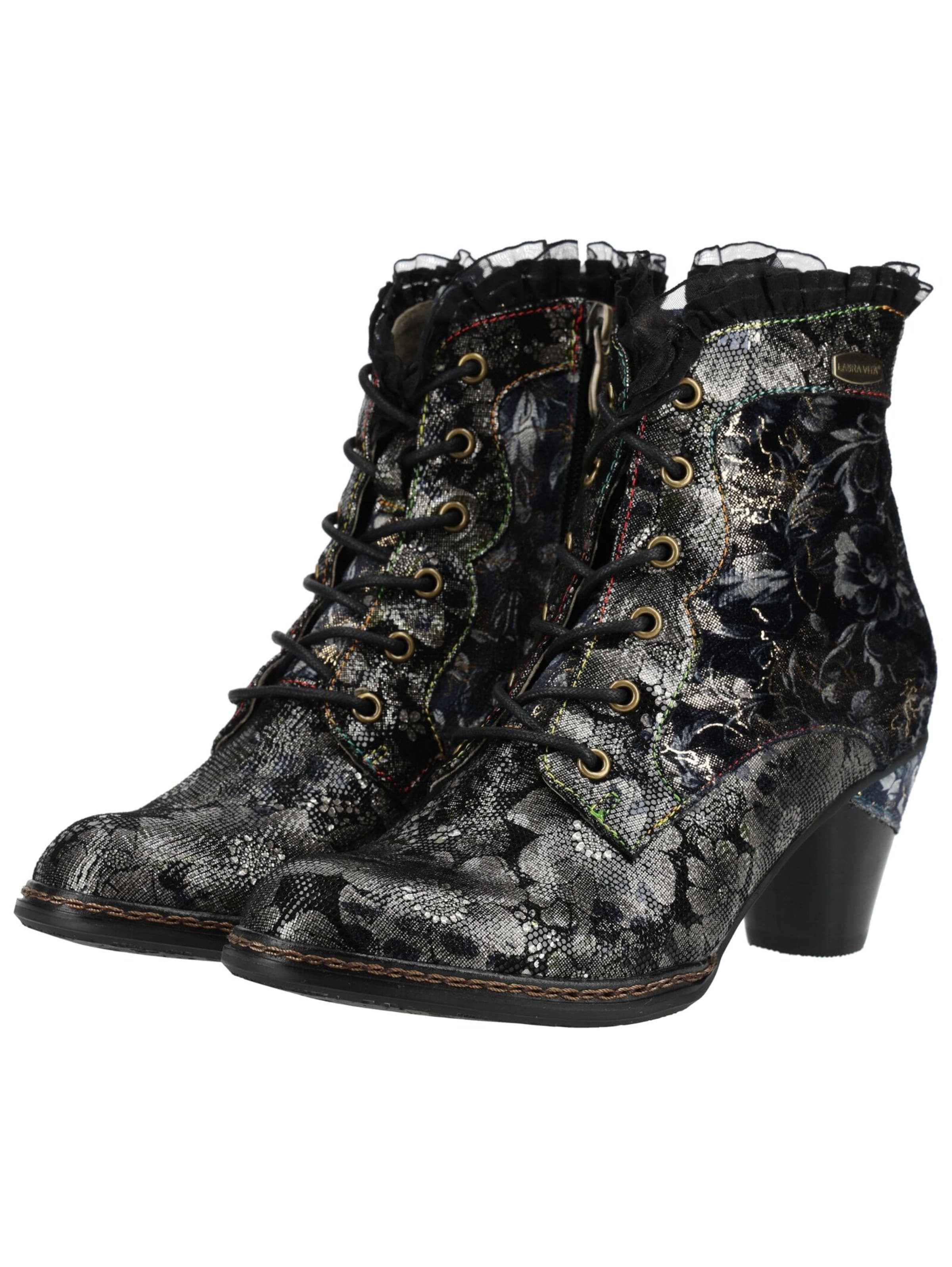 Laura Vita Lace-up bootie in Black