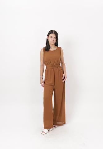 Combinaison Elara en marron : devant