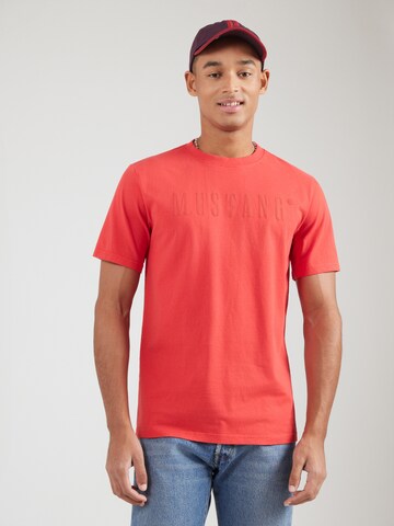 T-Shirt 'AUSTIN' MUSTANG en rouge : devant