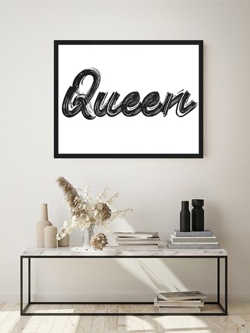 Liv Corday Image 'Queen' in Black