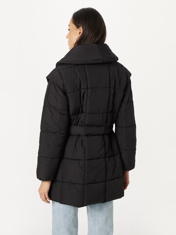 River Island Winterjacke in Schwarz