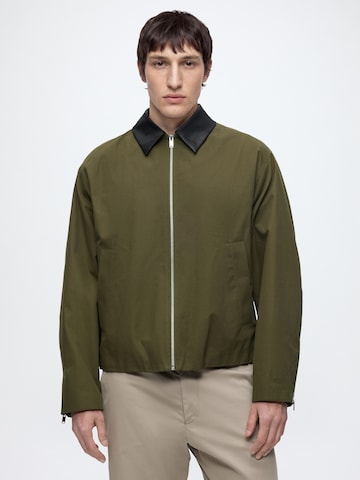 Veste mi-saison 'RIKKO 10' DRYKORN en vert : devant