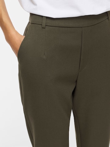 VILA - Slimfit Pantalón plisado 'VARONE' en verde