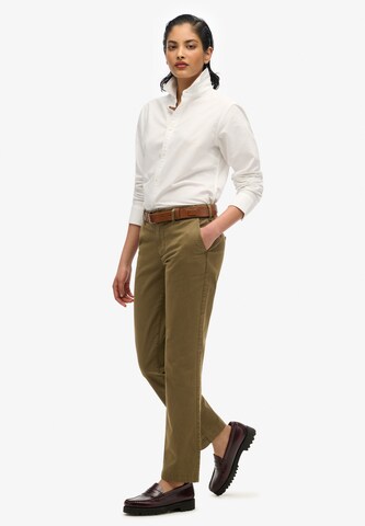 Coupe slim Pantalon chino Superdry en vert