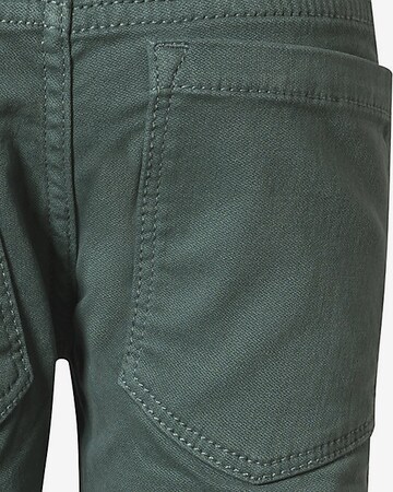 s.Oliver Tapered Pants in Green