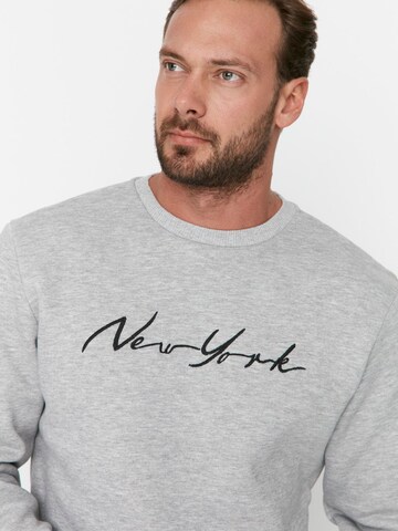TrendyolSweater majica - siva boja