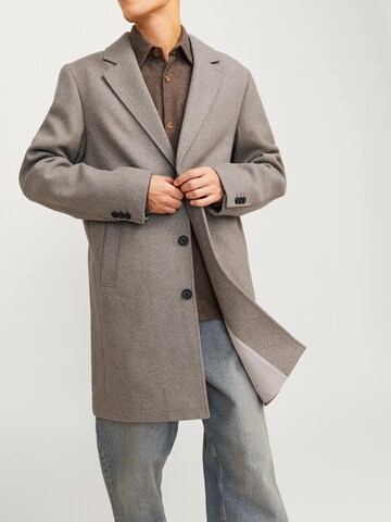 JACK & JONES - Abrigo de entretiempo 'JJEHarrison' en gris