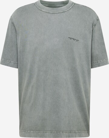 T-Shirt Abercrombie & Fitch en gris : devant