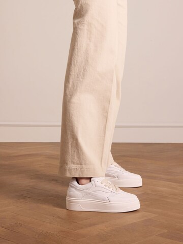MANFIELD Sneakers laag in Wit