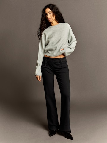 évasé Pantalon Bershka en noir