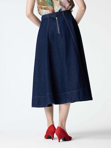 adl Rok in Blauw