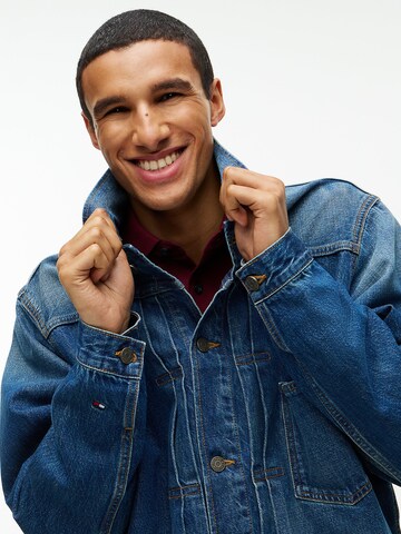 TOMMY HILFIGER Jacke in Blau