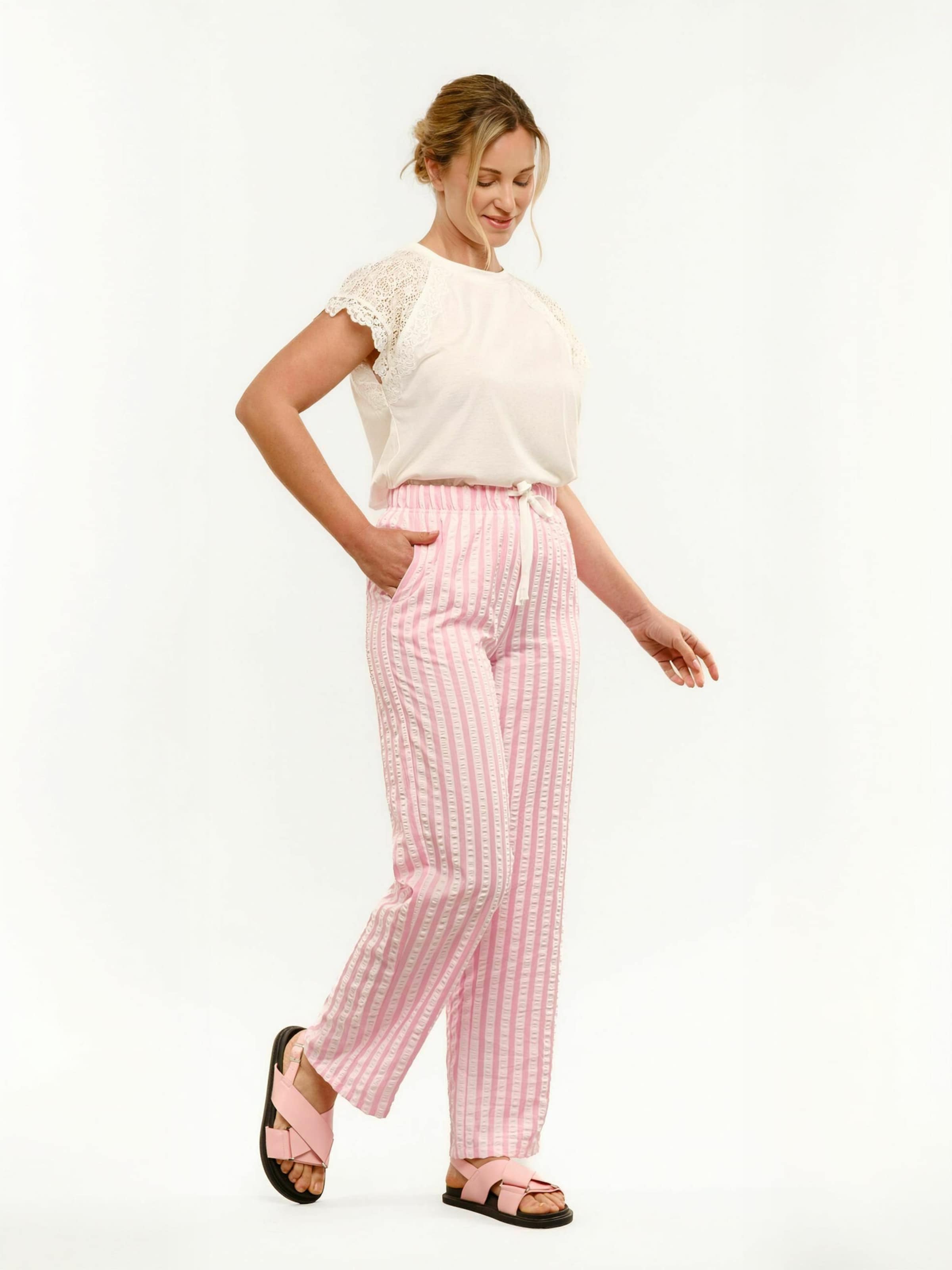 Liberte Essentiel - regular Pantalón ' SISSI ' en rosa