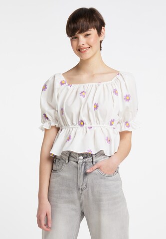 MYMO Blouse in White: front