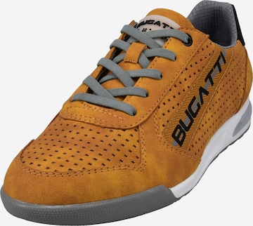 geltona bugatti Sportbačiai be auliuko 'Trevor': priekis