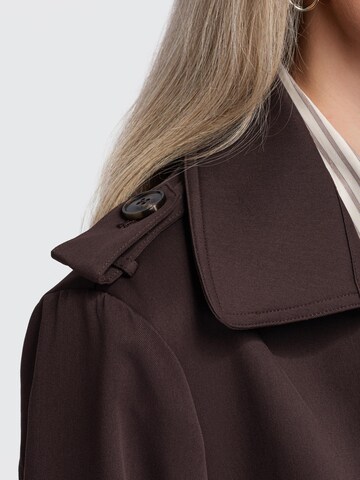 Ombre Between-seasons coat in Brown