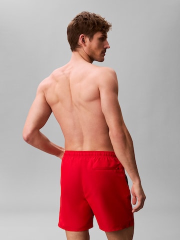 Regular Shorts de bain 'Intense Power' Calvin Klein Swimwear en rouge
