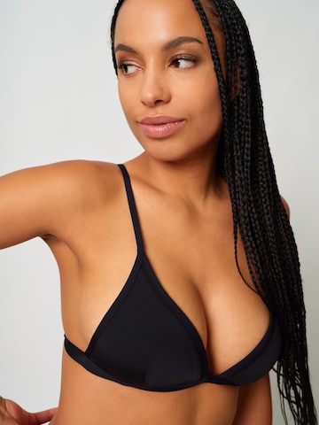 Skiny Trikotni nedrčki Nedrček | črna barva