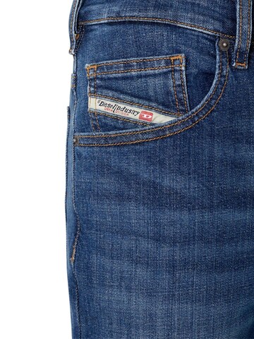 DIESEL - regular Vaquero 'D-YENNOX' en azul