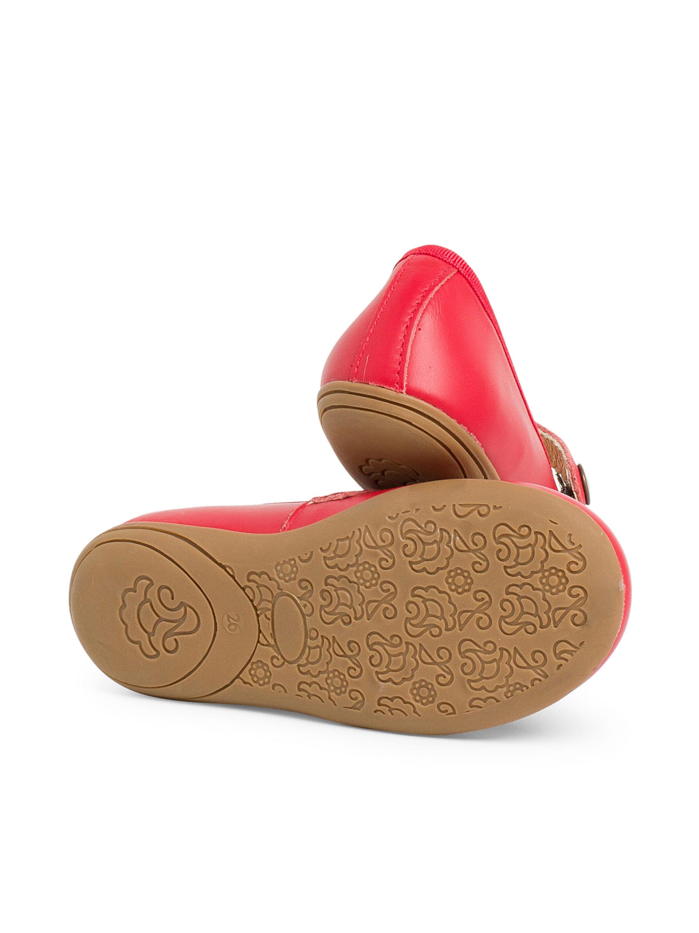 Ballerina di Pisamonas in rosso