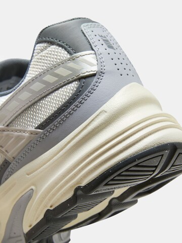 NIKE Sportschuh 'Initiator' in Beige
