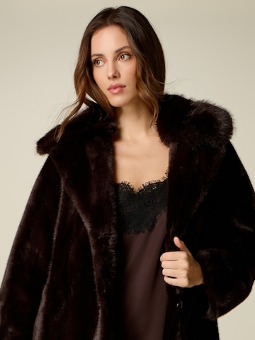 oltre Between-Seasons Coat in Brown