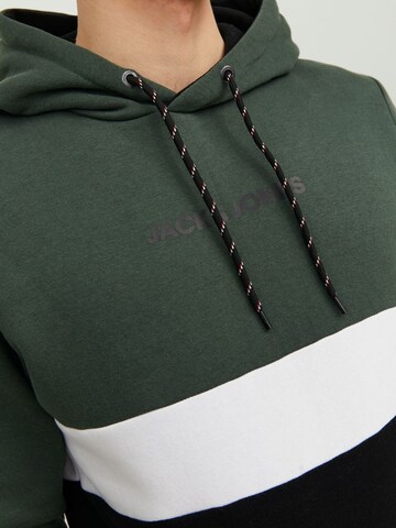 JACK & JONES Sweatshirt in Green