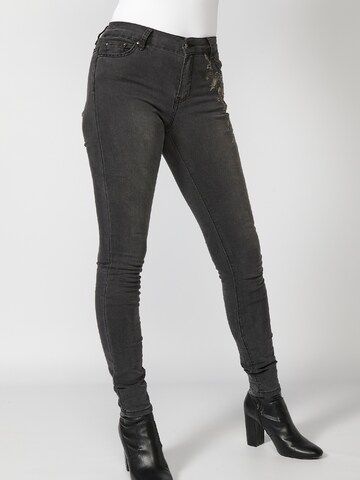KOROSHI - Skinny Calças de ganga em preto