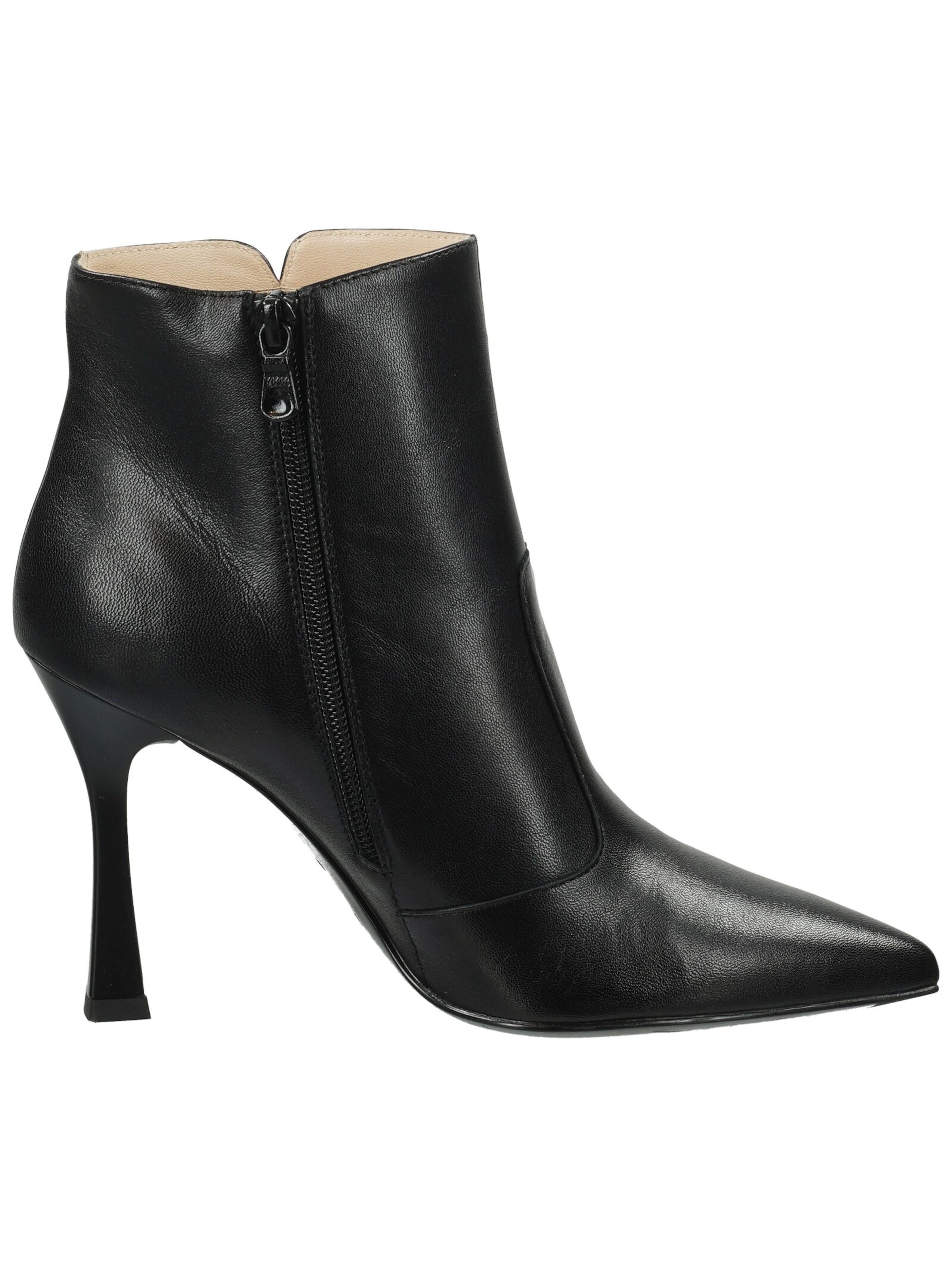 Nero Giardini Ankle Boots in Black