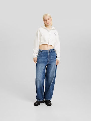 Veste de survêtement Bershka en blanc