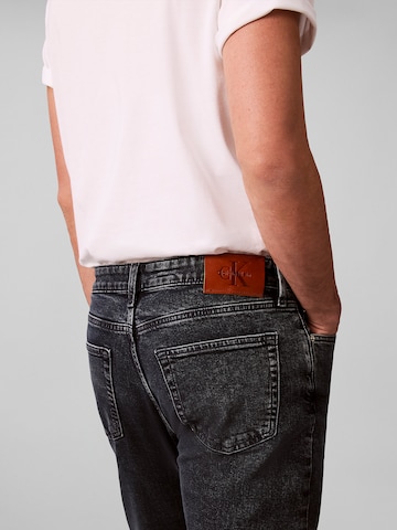 Calvin Klein Jeans Tapered Jeans in Blau