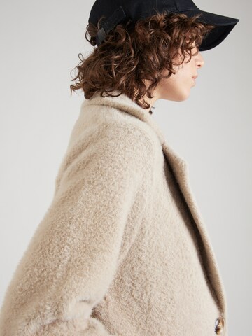 RINO & PELLE Between-seasons coat 'Kee' in Beige