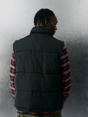 FCBM Vest 'Gabriel' in Black