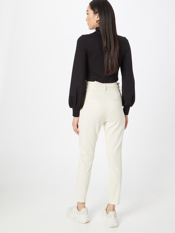 Coupe slim Pantalon à pince VERO MODA en beige