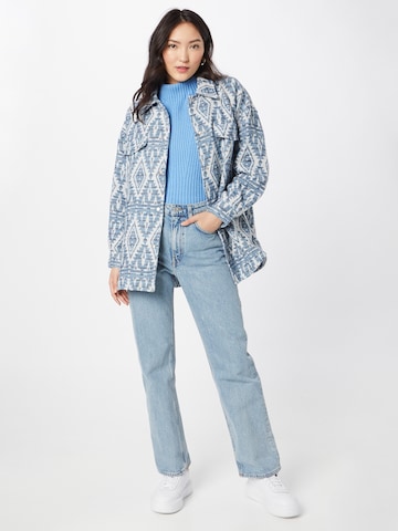 Veste mi-saison 'LONDON NAVAJO' ONLY en bleu