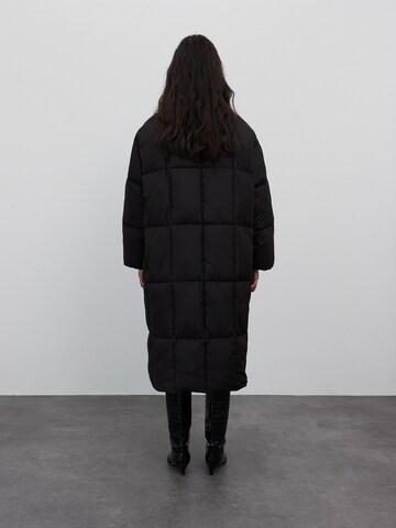 EDITED Winter Coat 'Momo' in Black