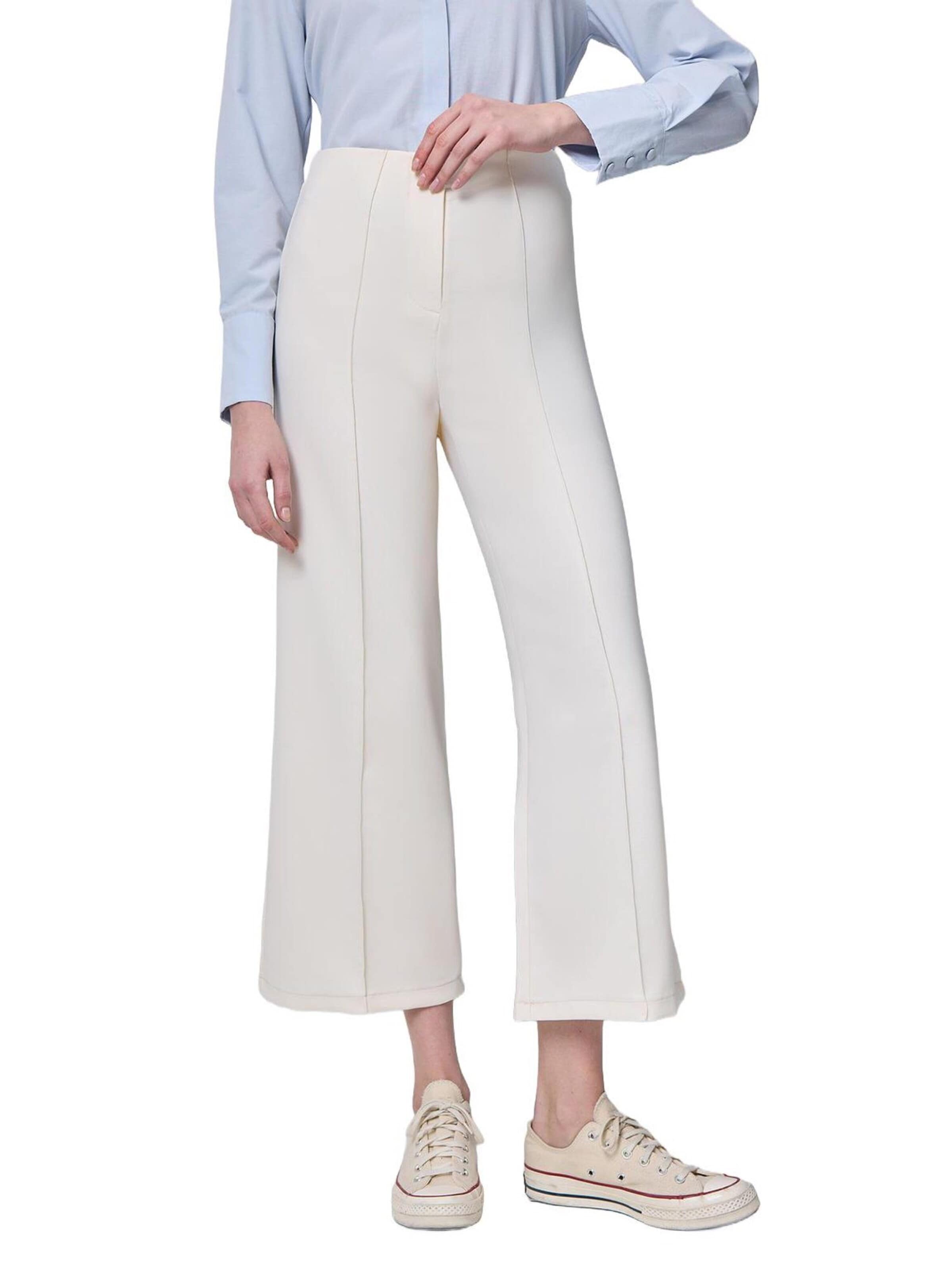 Wide Leg Boardshorts Touche Prive en beige